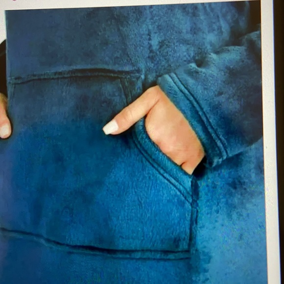 32 Degrees Super soft velour Kangaroo pocket hooded lounger - Picture 5 of 11